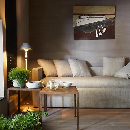 Luxury Design & Artistic In Historic Center, With Private Parking, Navigli - Bocconi *