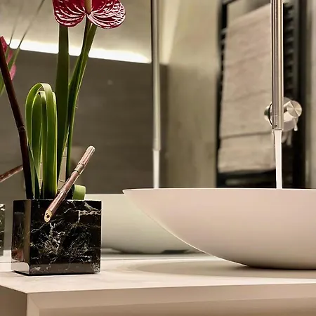 Apartment Luxury Art & Chromotherapy Downtown - Free Parking