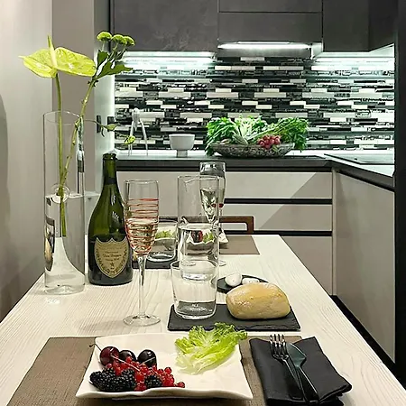 Appartamento Luxury Art & Chromotherapy Downtown - Free Parking