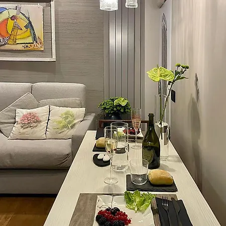 Luxury Art & Chromotherapy Downtown - Free Parking