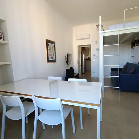 Apartment Youhosty - Navigli View