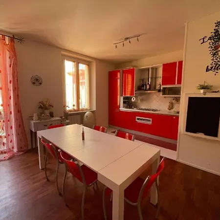 아파트 A Quiet And Loving Gem In The Center Of