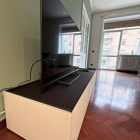 Brand New Near Center Appartement