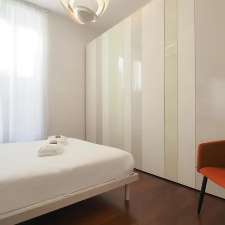 Bright In Porta Romana - Vannucci Milan