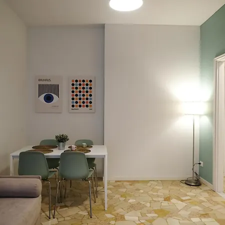 Navigli - Via Tortona Appartement