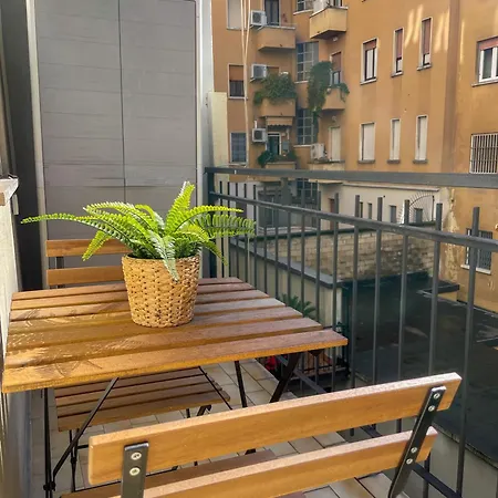 In Town - Fiera Near San Siro Stadium Apartament Mediolan