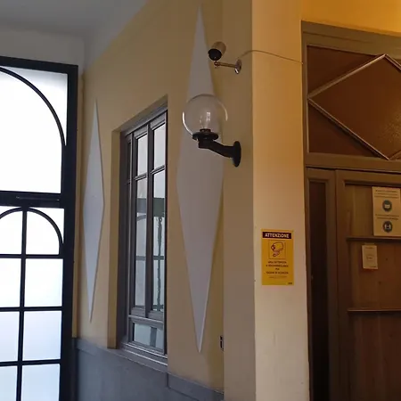 Apartment Flores Home, Vintage Style & Comfort Steps To Center, Navigli, Bocconi *