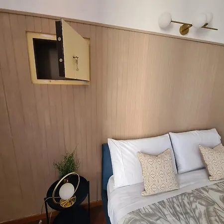 Aurum - Near The Duomo, Apartment Milan