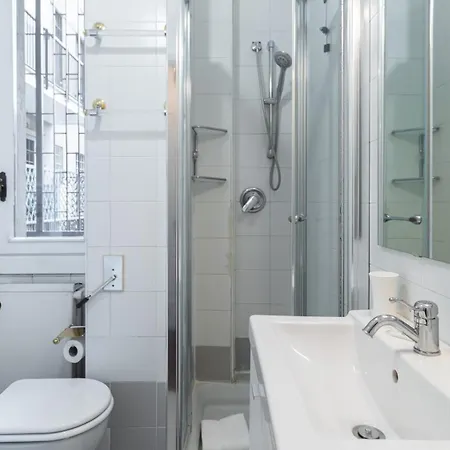 Apartmán Italianway Easy - Garibaldi 49 *