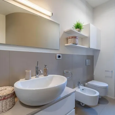 Navigli-duomo - Design Apartment, Netflix, Wi-fi Apartament Mediolan