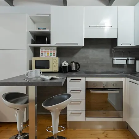 Italianway - Spezia 22 * Milano
