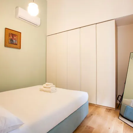 Bilocale Moderno Milan