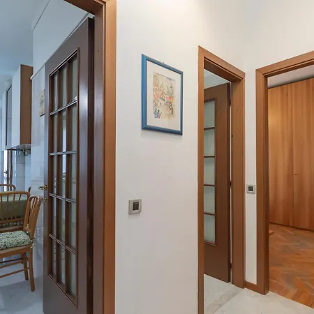 De Angeli San Siro Large Two-room Daire *