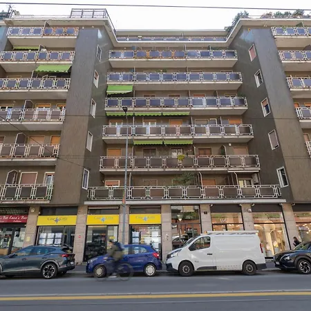 De Angeli San Siro Large Two-room 公寓