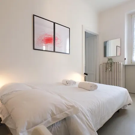 Primopiano Tadino A Apartment