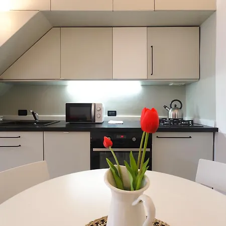 Apartment Primopiano Tadino A