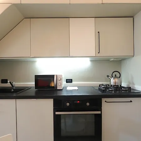 Primopiano Tadino A Apartment