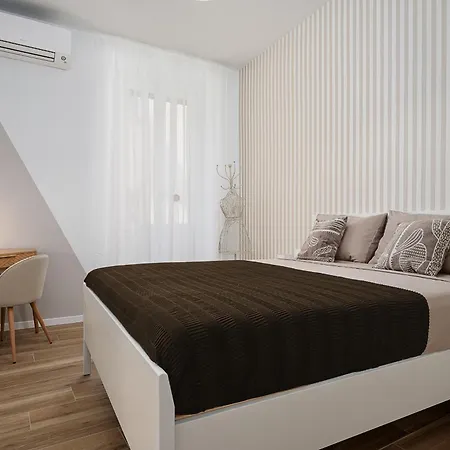 Classbnb - Just 400 Meters From Piazza Duomo Apartment