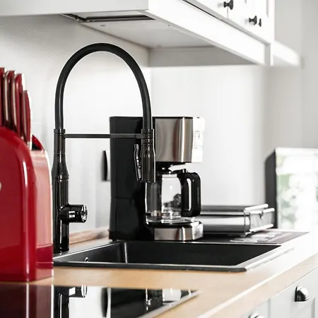 شقة Certosa District - Modern Flat & Free Box Parking *