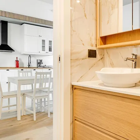 Certosa District - Modern Flat & Free Box Parking * ميلان