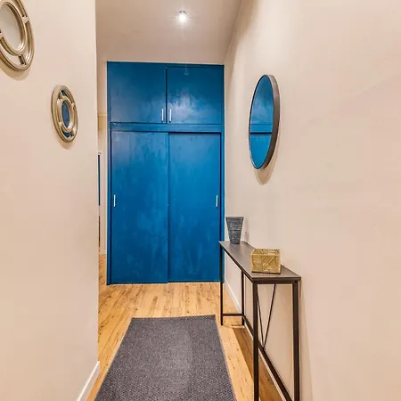 Center - 5 Min From Duomo And Linate Airport 아파트