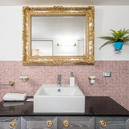 Loft Design On 3 Levels Near The Polytechnic דירה מילאנו