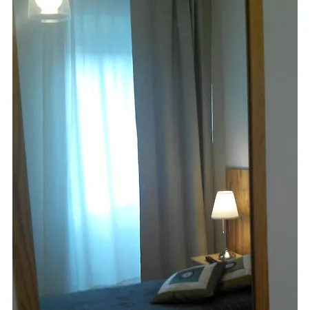 M4 Argonne Bed and breakfast 3*