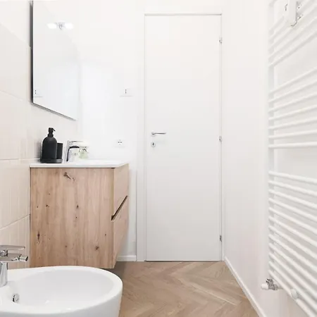 Easylife - - Cerano 6 - Tortona * מילאנו