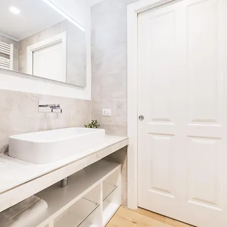 Apartament Eaylife - - Corso Italia 68p4 - Navigli *