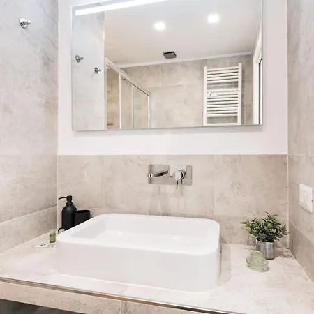 Eaylife - - Corso Italia 68p4 - Navigli *