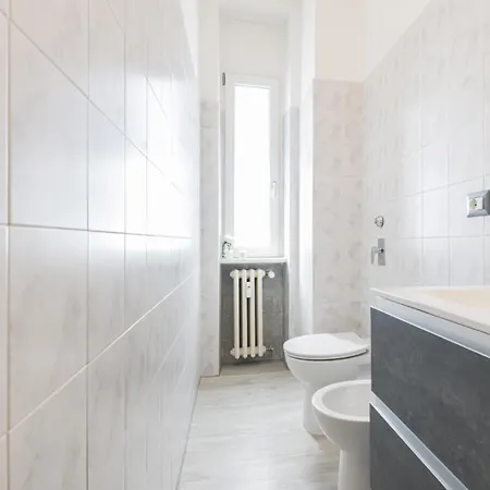 Easylife - - Borsi 2 - Navigli *