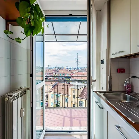 Apartment Al 7 Cielo Certosa District Mailand