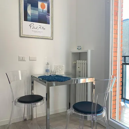 Lady Indigo 2 San Siro Апартаменты