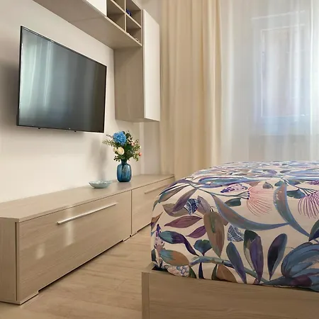 Lady Indigo 2 San Siro * Милан