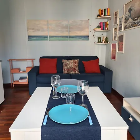 Blue Retreat M4 * Milan