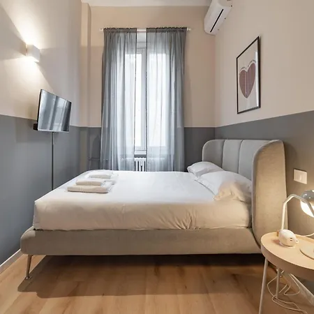 Apartman 5' From Station, With 2 Bedrooms