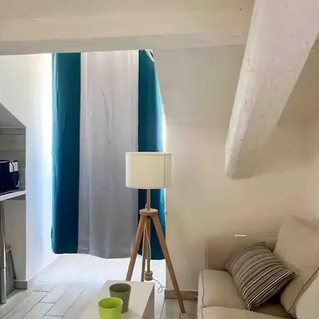 Appartement Street Montegani Milan