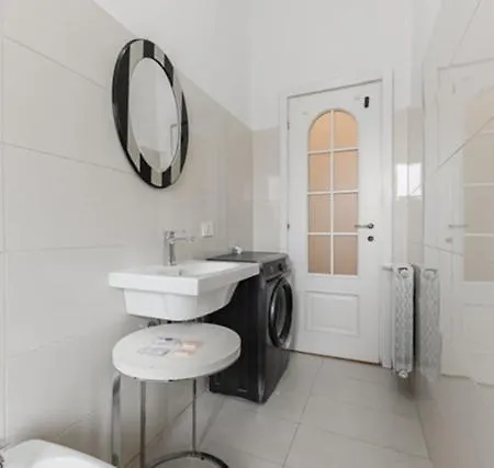 Appartamento Con Due Stanze In Via Lattanzio ゲストハウス *