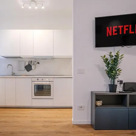 Arco Deluxe * Milão