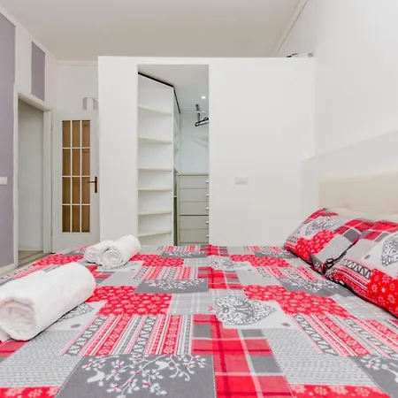 Lugano 2 S&s Home, Moderna E Tranquilla, Vicino Al Centro Di Milano, Con Parcheggio Gratuito Esterno Apartmán *
