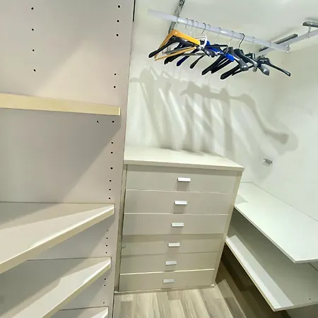 Appartamento Lugano S&s Home, Moderna E Tranquilla, Vicino Al Centro Di Milano, Con Parcheggio Gratuito Esterno *