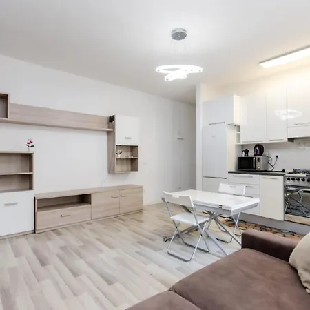 Lugano 2 S&s Home, Moderna E Tranquilla, Vicino Al Centro Di Milano, Con Parcheggio Gratuito Esterno Milán