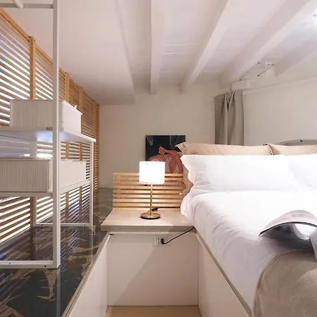 Daire Contempora - Modern Loft Just A Few Steps From Corso