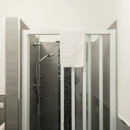 Apartamento Flora 57 - Splendido Loft Nel Cuore Dei Navigli