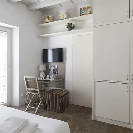 Апартаменты Navigli Canal View