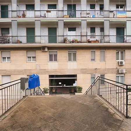 Primopiano - Murani Apartman Milánó