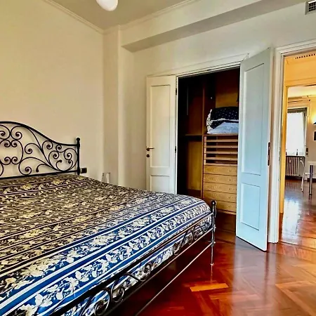 Brand New Near Center * Milaan