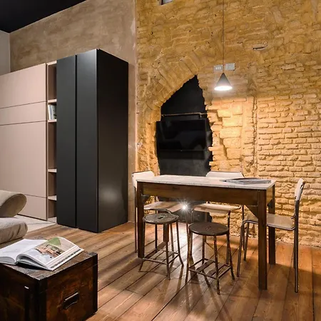 Hostmate - Milano - Pontaccio - Brera * Milán