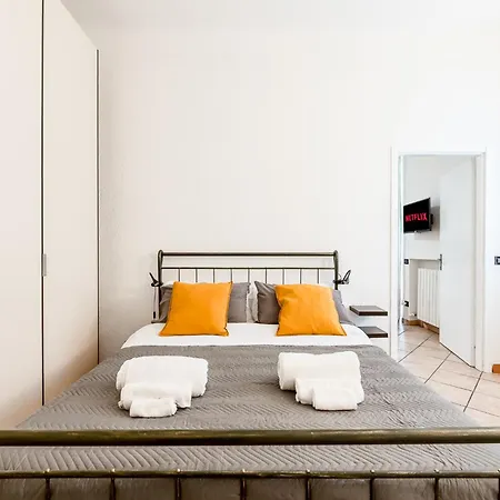 アパート Comfort Flat- Navigli, Duomo ミラノ