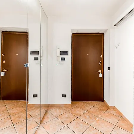 Charming Flat - Navigli, Duomo *